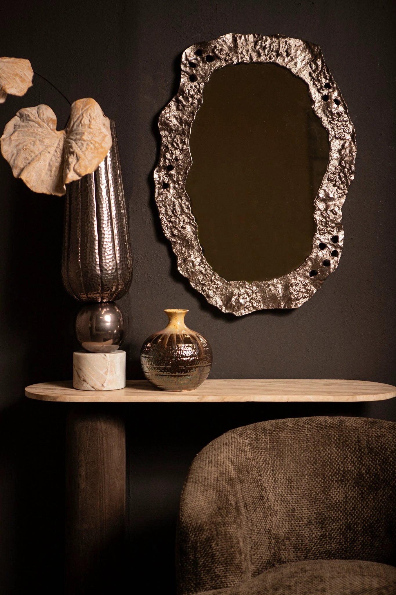 Kariss Bronzen Gegoten Alu Spiegel Ruwe Ovale Vorm by PTMD