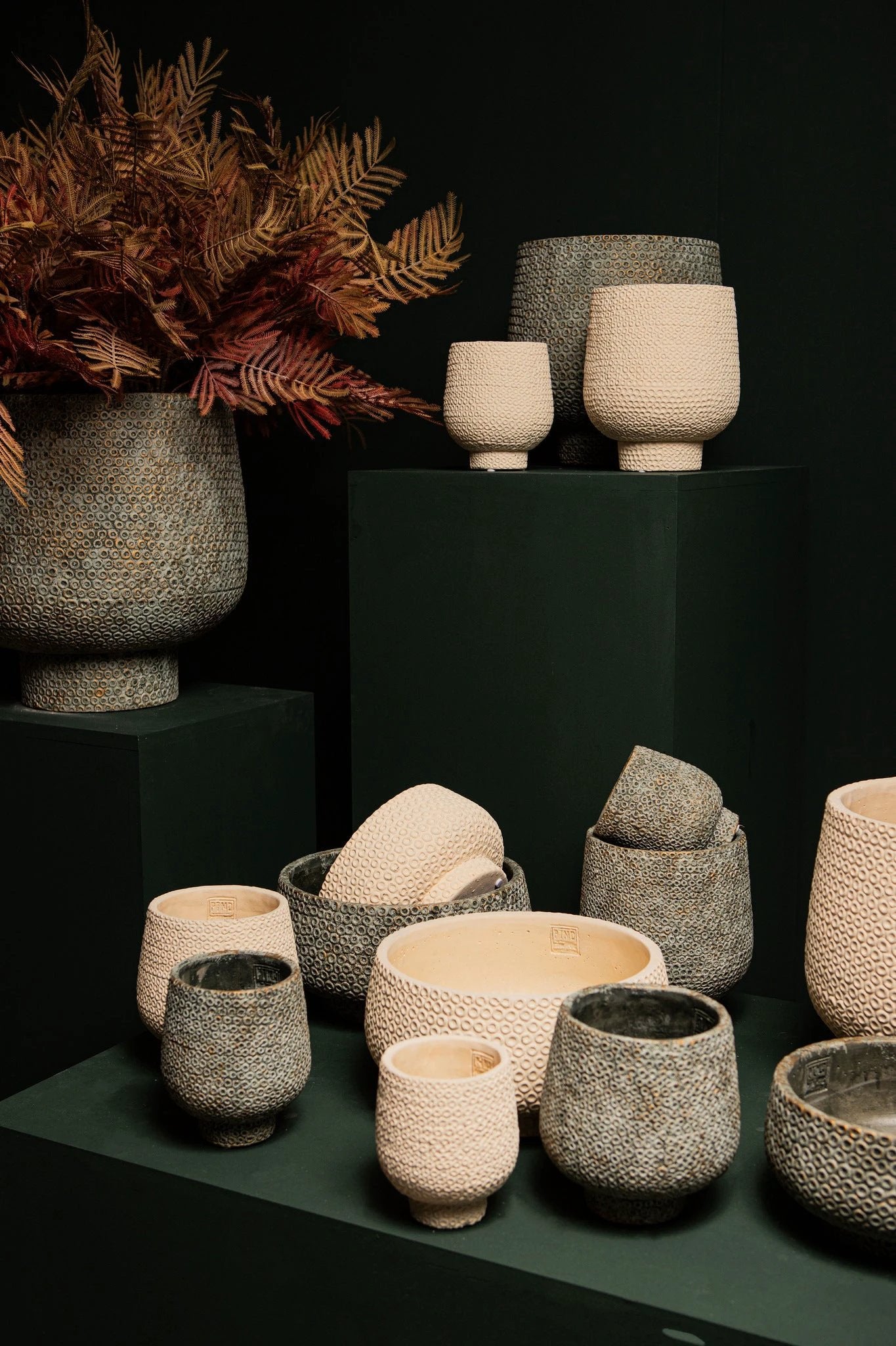 Laim Room Cement Ronde Pot Stippen Patroon BasisXXL by PTMD