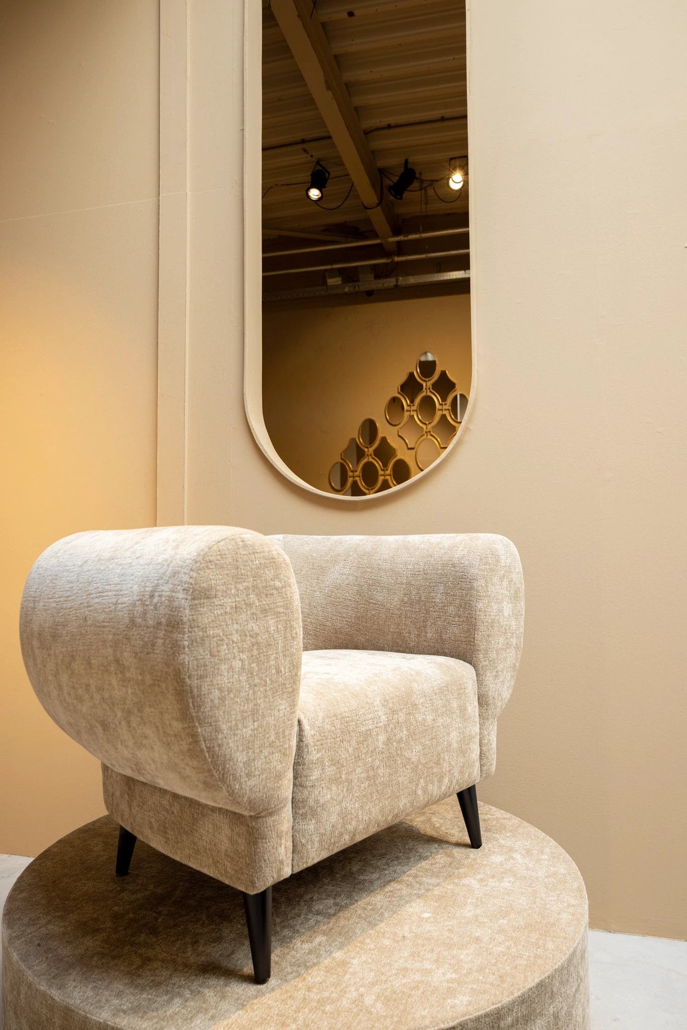 Elefan Antraciet fauteuil met ronde armleuning by PTMD