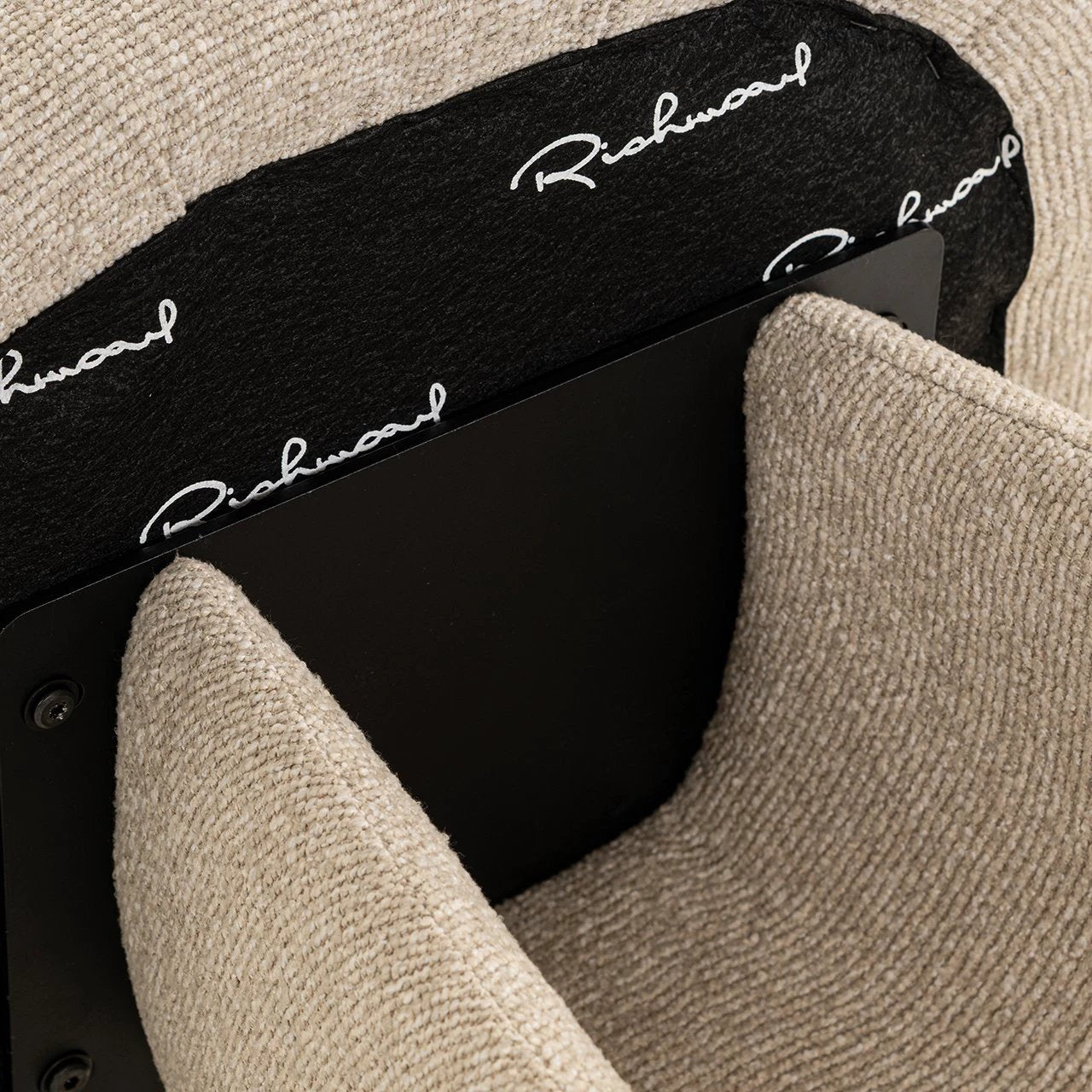 Barstoel Gatsbi biscotti by Richmond Interiors