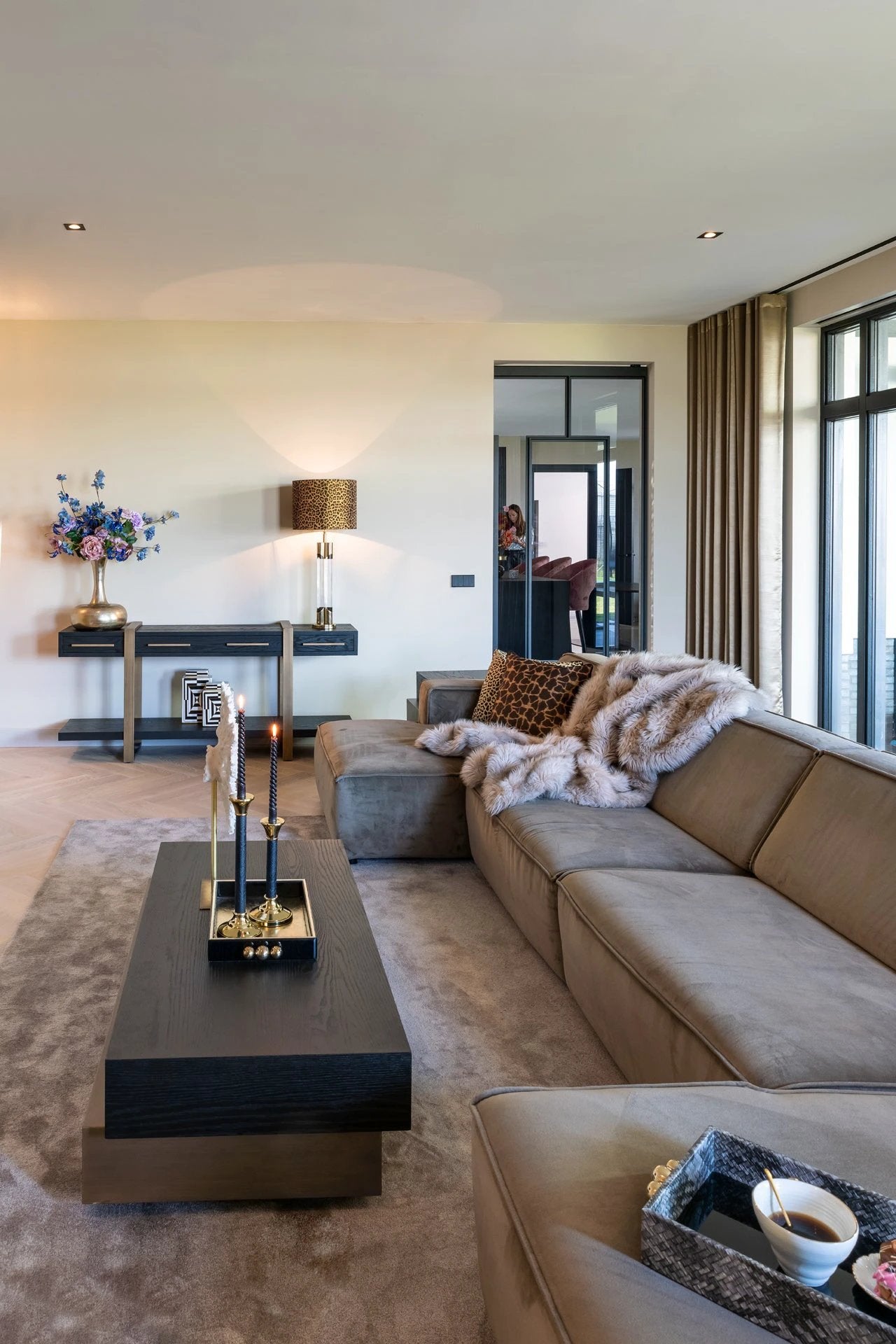 Salontafel Cambon blok (Dark coffee) by Richmond Interiors