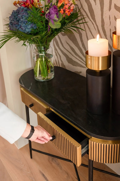 Wandtafel Ironville by Richmond Interiors