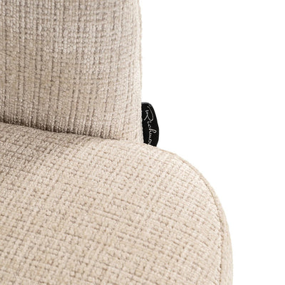 Lichte beige Serenity draaistoel van Richmond Interiors met draaipoot, comfortabel en modern ontwerp voor woonkamer of kantoor.