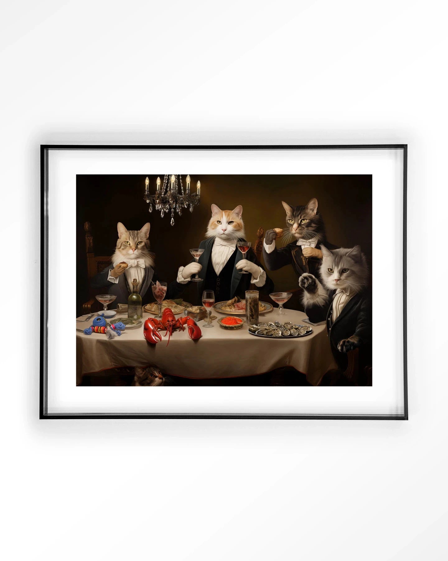 Modern kunstprint van een kat met "Cat Supper" thema, ingelijst in zwart acryl, als wanddecoratie van Urban Cotton.