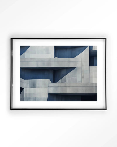 Moderne wanddecoratie met beton kubus kunstprint door Urban Cotton, ingelijst in zwart acryl voor een strakke uitstraling.