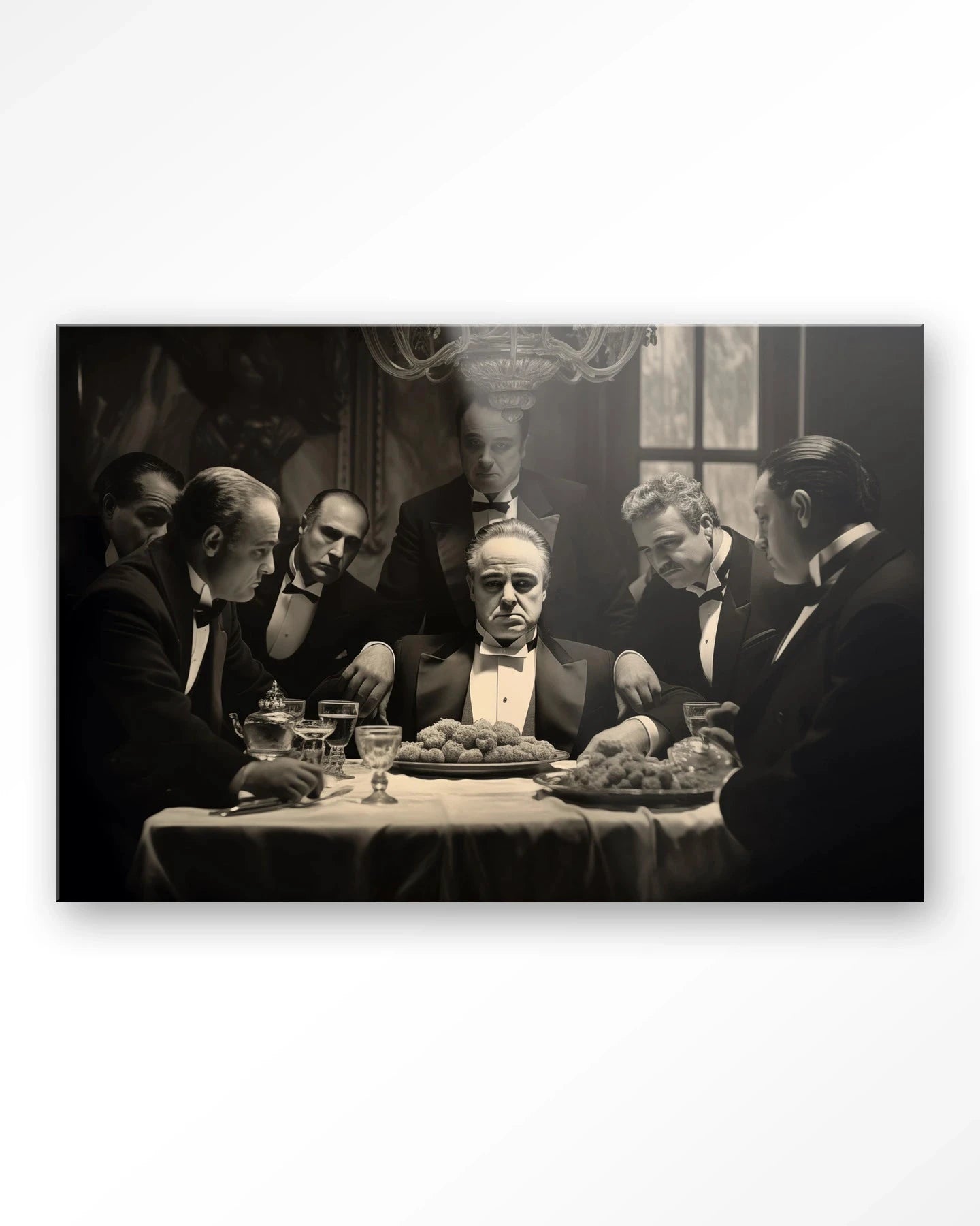 Moderne wandkunst van Urban Cotton met een artprint van "Dinner With Gangsters" op glas voor een opvallende muurdecoratie.
