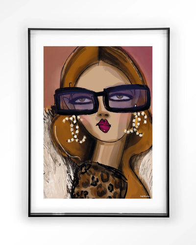 Moderne wanddecoratie van Urban Cotton met kunstprint, acrylic frame en zwart design, geïnspireerd door de Diva-thema.
