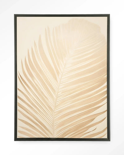 Moderne wanddecoratie van Urban Cotton met kunstprint, glazen kunst en wandkleed met een zwart zwevend frame.