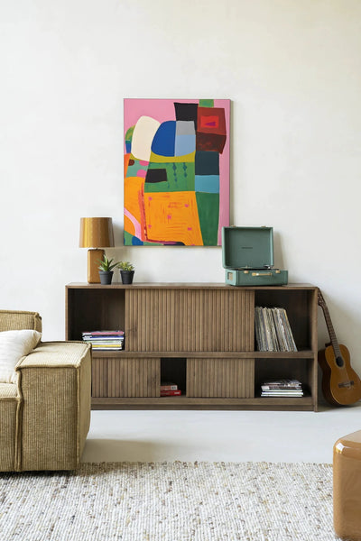 Moderne wanddecoratie van Urban Cotton met kleurrijk kunstwandkleed en frame, geschikt voor stijlvolle interieurversiering