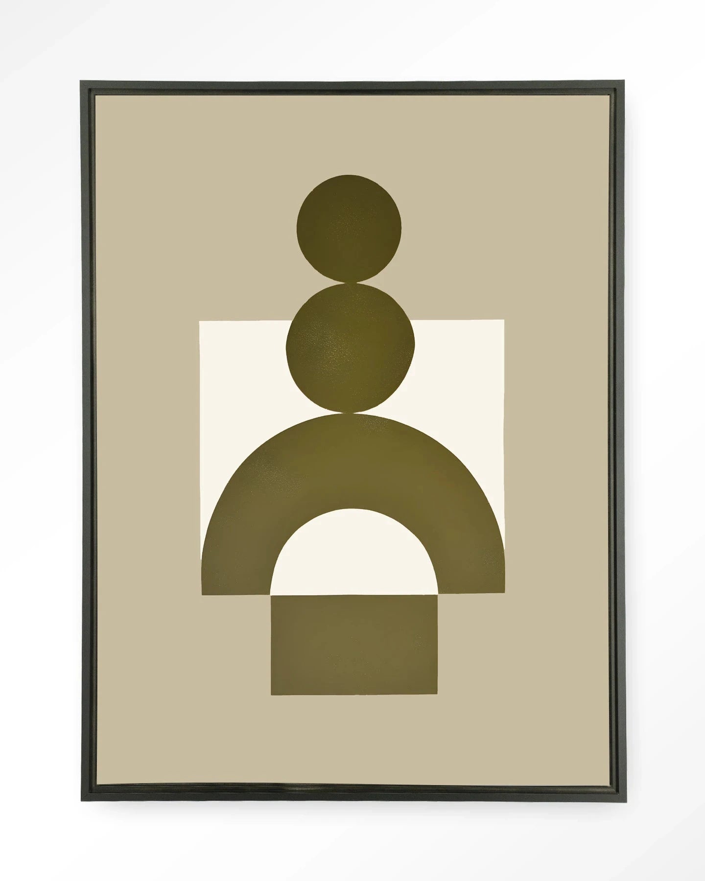 Forma 3 beige wandkleed met zwart zwevende lijst, moderne kunstdecoratie voor aan de muur, door Urban Cotton.