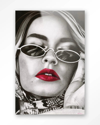 Moderne kunstwanddecoratie van Urban Cotton met rood glasartprint en wandkleed, kleurrijk en abstracte muurversiering.