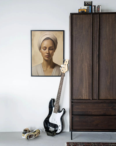Moderne wanddecoratie van Urban Cotton met houten frame, zwart kunstwerk met heling-thema, geschikt voor interieur.