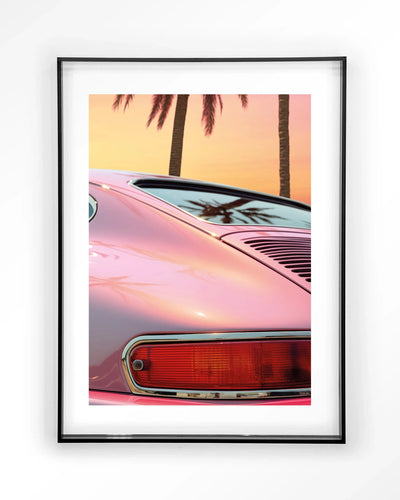 Moderne Miami Vice kunstprint van Urban Cotton met zwart acrylframe, geschikt als wanddecoratie of kunstwerk in huis