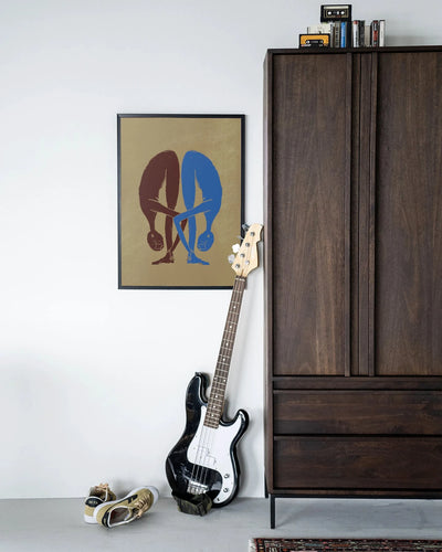 Moderne kunstprint "Soul Stretch" van Urban Cotton met houten frame en zwart glas, wanddecoratie met abstract ontwerp.