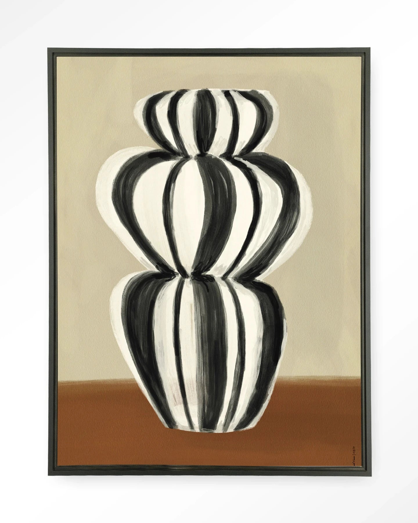 Urban Cotton Vivid Vase 03 wandkleed met abstracte glazen kunstprint en zwarte lijst, moderne muurdecoratie voor interieur.