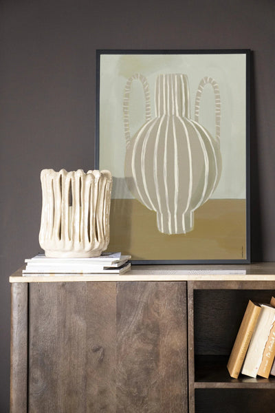 Moderne wanddecoratie van Urban Cotton met Vivid Vase 04 kunstprint op houten frame, zwart glas en textiel wandkleed.