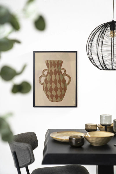 Moderne wanddecoratie met Vivid Vase 08 kunstprint, houten lijst en zwart glas, door Urban Cotton.