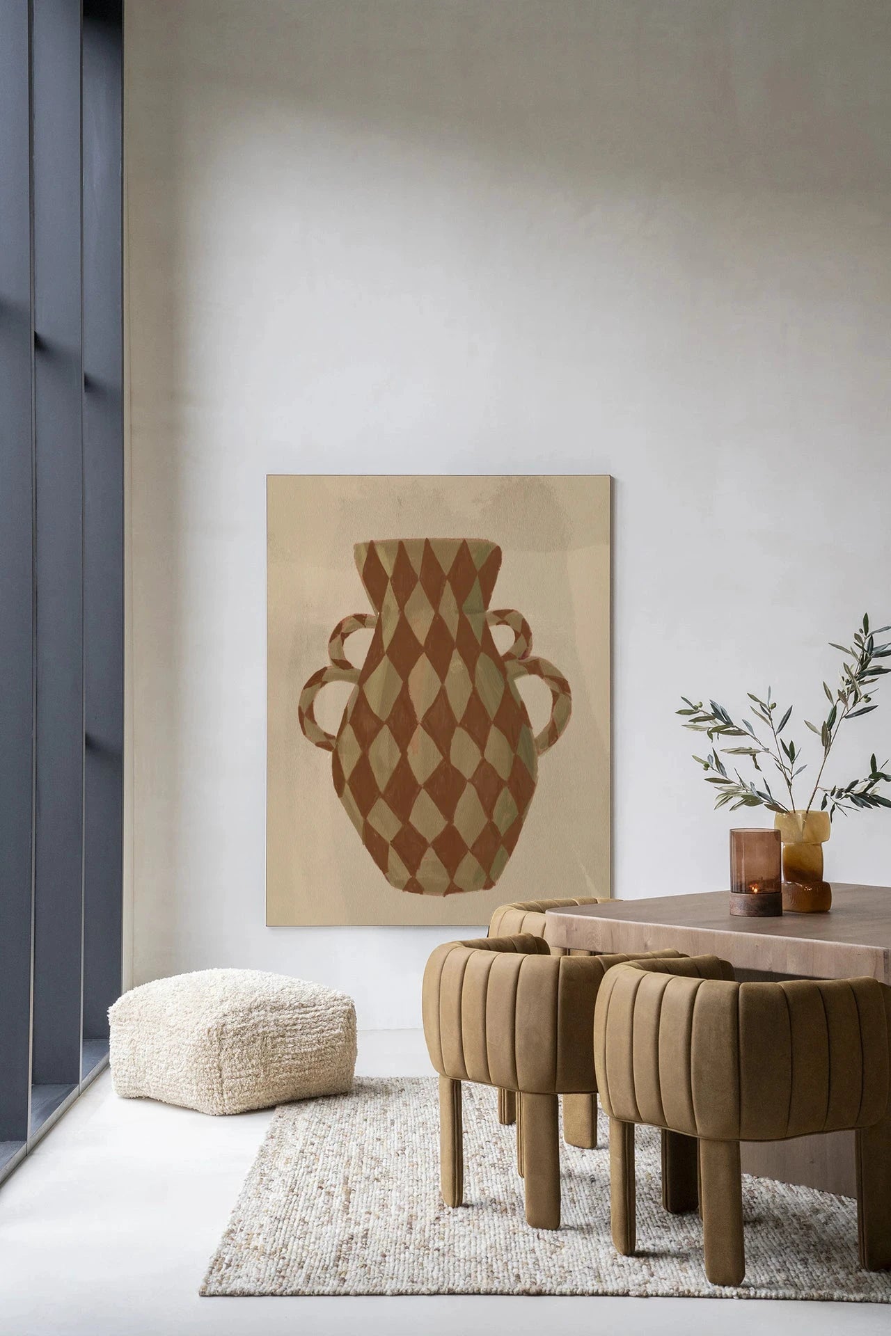 Moderne wanddecoratie met kunstprint en glasart, Vivid Vase 08 van Urban Cotton, kleurrijk wandkleed met abstract ontwerp