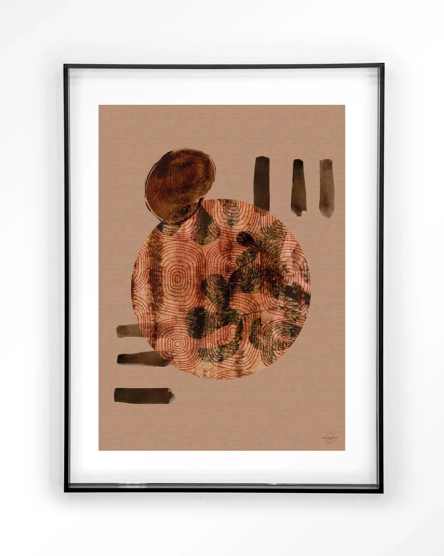 Moderne Wabi-Sabi Lifelines kunstprint met zwart acrylframe, abstract glasart en wandkleed van Urban Cotton.
