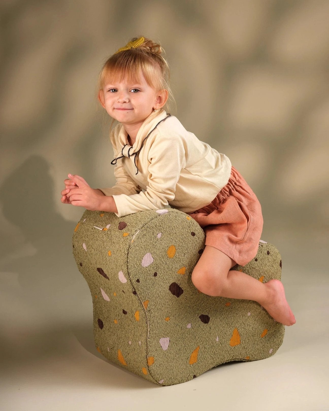 Poef Cloud Terrazzo Moss by WigiWama