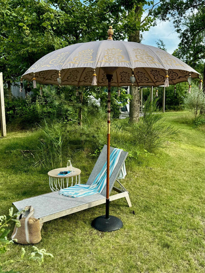 Parasol Bali Nusa Ceningan | Taupe/Goud 250cm by Wild'nChic